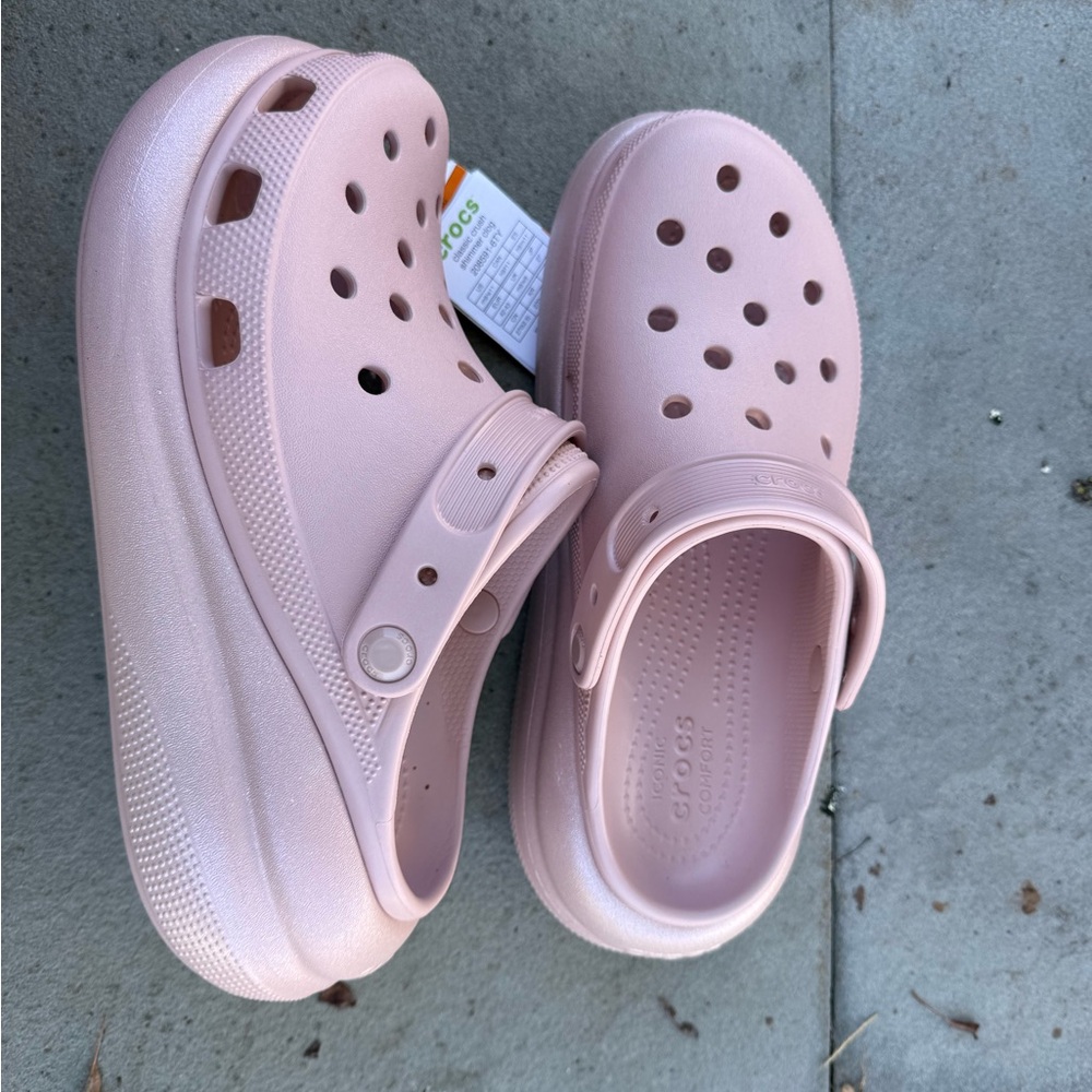 Platform crocs, rose colored, new